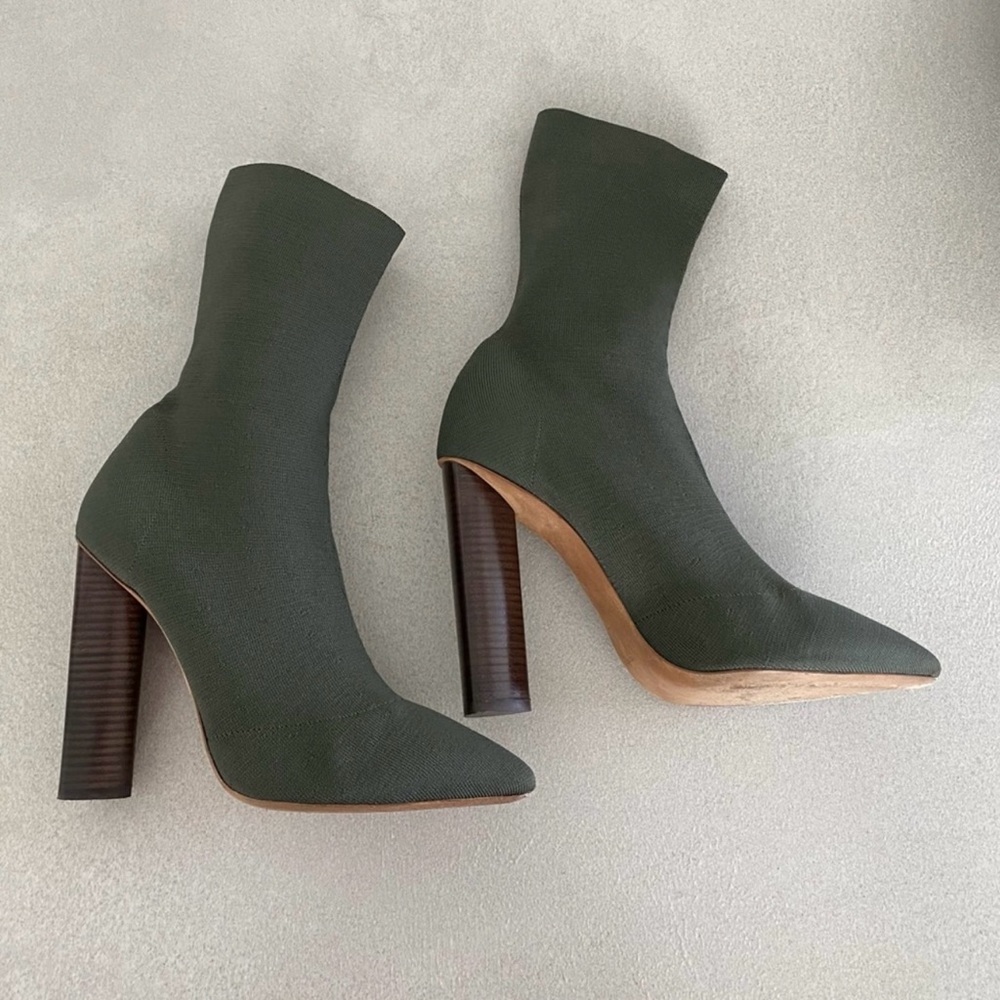 Authentic Yeezy Season 2 Sock Knit Heeled Booties in Olive Green, Size 40 (9.5)
